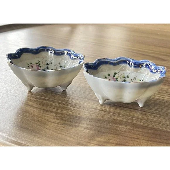 Lot Of 2 Vintage Japan Sm. Porcelain Hand Painted Ornate Footed Bowls - Picture 5 of 16